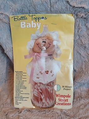 VINTAGE 1999 NEW IN PACKAGE BOTTLE TOPPERS BABY KIT WIMPOLE STREET CREATIONS